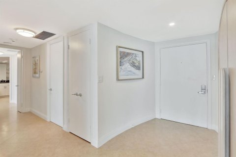 Copropriété à vendre à Fort Lauderdale, Floride: 2 chambres, 174.66 m2 № 2146906 - photo 14