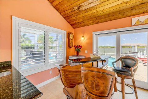 House in New Smyrna Beach, Florida 6 bedrooms, 448.44 sq.m. № 1805036 - photo 27