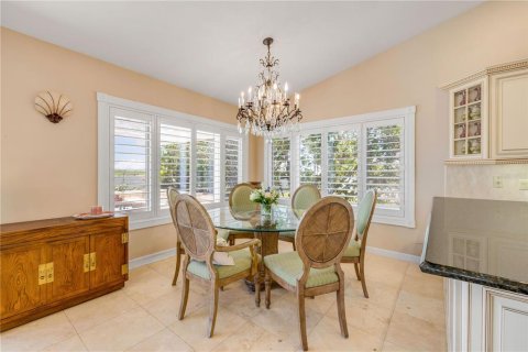 House in New Smyrna Beach, Florida 6 bedrooms, 448.44 sq.m. № 1805036 - photo 20