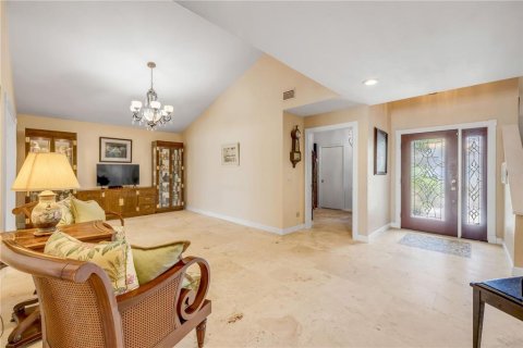 House in New Smyrna Beach, Florida 6 bedrooms, 448.44 sq.m. № 1805036 - photo 24