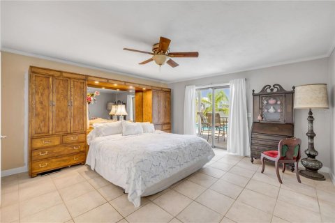 House in New Smyrna Beach, Florida 6 bedrooms, 448.44 sq.m. № 1805036 - photo 29
