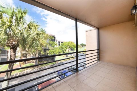 Copropriété à louer à Hollywood, Floride: 1 chambre, 77.39 m2 № 2274765 - photo 8