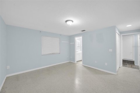 Casa en venta en Port Charlotte, Florida, 4 dormitorios, 117.34 m2 № 1884562 - foto 21