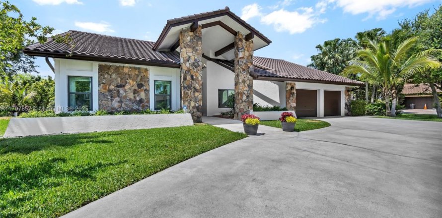 Casa en Davie, Florida 4 dormitorios, 274.62 m2 № 1743805