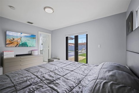 Купить виллу или дом в Майами, Флорида 4 спальни, 151.43м2, № 2067652 - фото 17