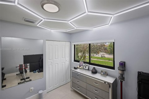 Купить виллу или дом в Майами, Флорида 4 спальни, 151.43м2, № 2067652 - фото 25