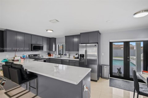 Купить виллу или дом в Майами, Флорида 4 спальни, 151.43м2, № 2067652 - фото 10