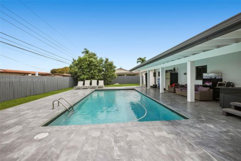 Купить виллу или дом в Майами, Флорида 4 спальни, 151.43м2, № 2067652 - фото 5