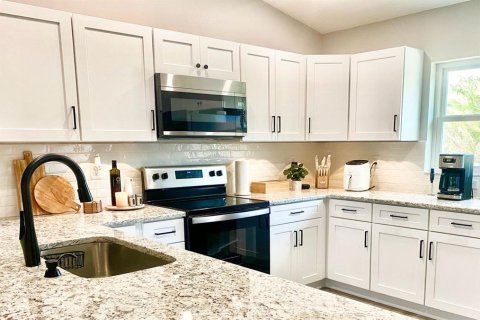 Condo in Homosassa, Florida, 3 bedrooms  № 1767615 - photo 8