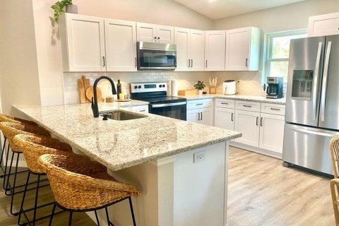 Condo in Homosassa, Florida, 3 bedrooms  № 1767615 - photo 7