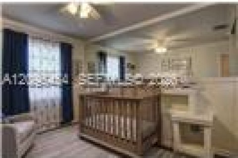 Casa en venta en Pembroke Pines, Florida, 3 dormitorios, 193.89 m2 № 2388469 - foto 12