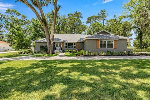 House in Ocala, Florida 3 bedrooms, 195.75 sq.m. № 1689946 - photo 1