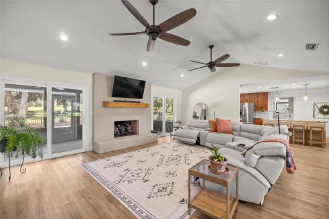 House in Ocala, Florida 3 bedrooms, 195.75 sq.m. № 1689946 - photo 9