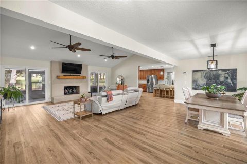 House in Ocala, Florida 3 bedrooms, 195.75 sq.m. № 1689946 - photo 8
