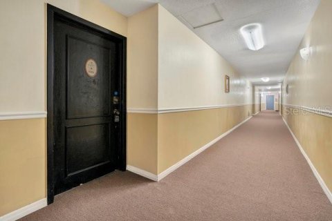 Купить кондоминиум в Винтер-Парк, Флорида 4 комнаты, 81.85м2, № 2095129 - фото 2