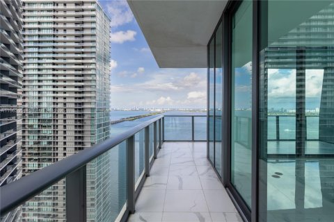 Снять в аренду кондоминиум в Майами, Флорида 3 спальни, 153.2м2, № 2026977 - фото 23