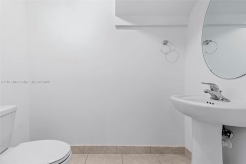 Adosado en venta en Homestead, Florida, 3 dormitorios, 123.65 m2 № 1775886 - foto 5