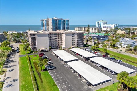 Condo in Sarasota, Florida, 2 bedrooms  № 1744112 - photo 2