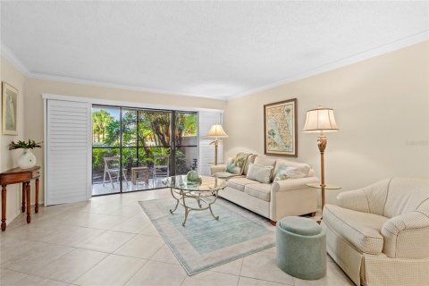 Condo in Sarasota, Florida, 2 bedrooms  № 1744112 - photo 6