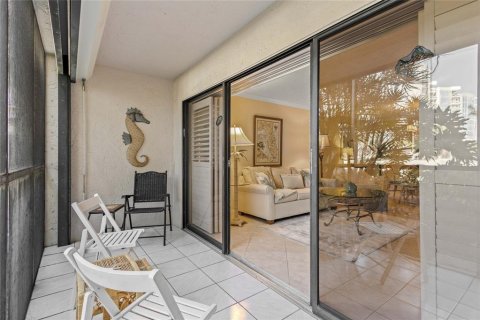 Condo in Sarasota, Florida, 2 bedrooms  № 1744112 - photo 23