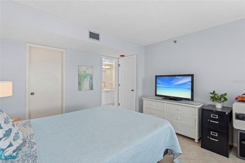 Condo in Sarasota, Florida, 2 bedrooms  № 1744112 - photo 19