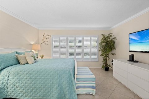Condo in Sarasota, Florida, 2 bedrooms  № 1744112 - photo 15