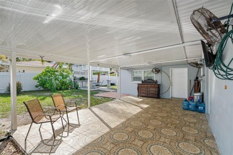 House in Clearwater, Florida 3 bedrooms, 175.96 sq.m. № 1066567 - photo 22