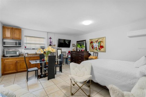 House in Clearwater, Florida 3 bedrooms, 175.96 sq.m. № 1066567 - photo 27