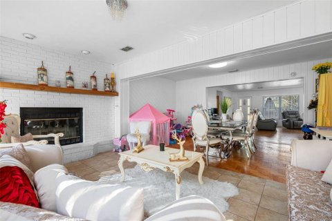 House in Clearwater, Florida 3 bedrooms, 175.96 sq.m. № 1066567 - photo 13
