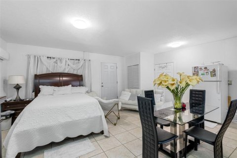 House in Clearwater, Florida 3 bedrooms, 175.96 sq.m. № 1066567 - photo 28