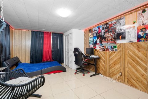 House in Clearwater, Florida 3 bedrooms, 175.96 sq.m. № 1066567 - photo 23