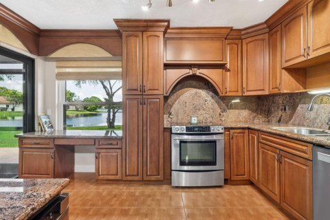 Villa ou maison à vendre à Weston, Floride: 2 chambres, 122.72 m2 № 2385133 - photo 7