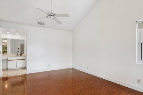 Villa ou maison à vendre à Weston, Floride: 2 chambres, 122.72 m2 № 2385133 - photo 13