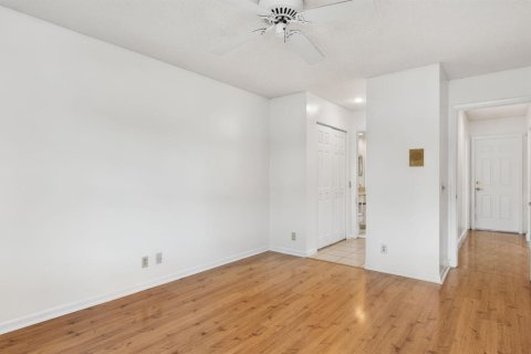Villa ou maison à vendre à Weston, Floride: 2 chambres, 122.72 m2 № 2385133 - photo 20