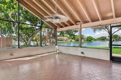 Villa ou maison à vendre à Weston, Floride: 2 chambres, 122.72 m2 № 2385133 - photo 11