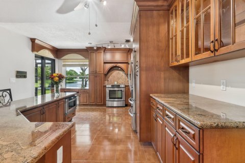 Villa ou maison à vendre à Weston, Floride: 2 chambres, 122.72 m2 № 2385133 - photo 9