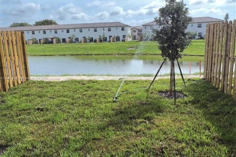 Townhouse in Miami, Florida 3 bedrooms, 137.77 sq.m. № 1849164 - photo 16