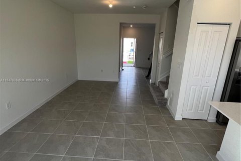 Townhouse in Miami, Florida 3 bedrooms, 137.77 sq.m. № 1849164 - photo 14