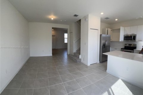 Townhouse in Miami, Florida 3 bedrooms, 137.77 sq.m. № 1849164 - photo 4