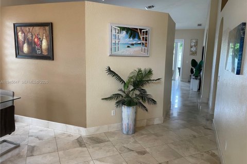 Casa en venta en Homestead, Florida, 4 dormitorios, 169.08 m2 № 2001880 - foto 9