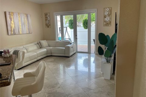 Casa en venta en Homestead, Florida, 4 dormitorios, 169.08 m2 № 2001880 - foto 7