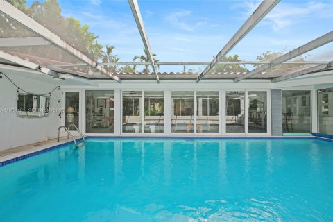 Villa ou maison à vendre à Coral Gables, Floride: 4 chambres, 270.07 m2 № 2023987 - photo 18
