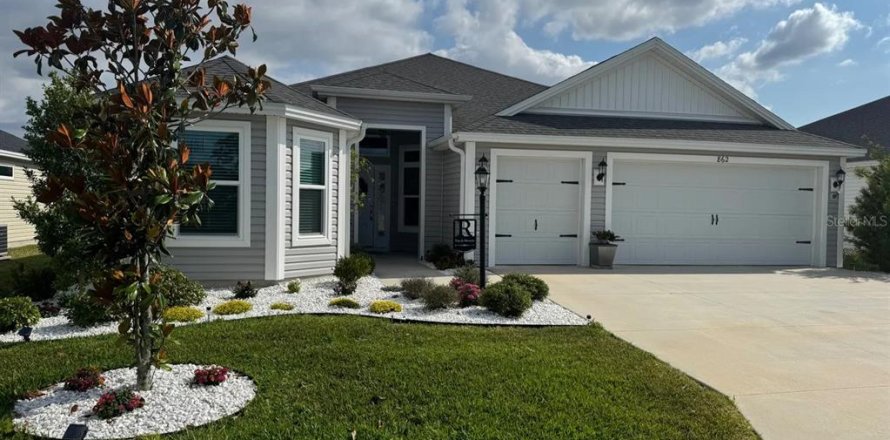 House in The Villages, Florida 3 bedrooms, 181.16 sq.m. № 1787770