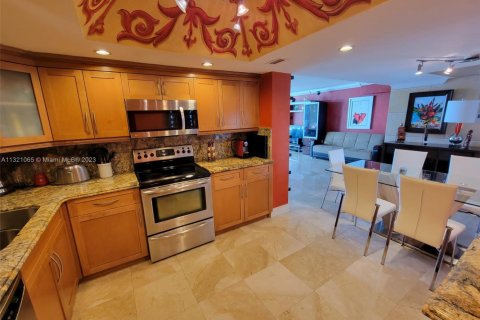 Copropriété à louer à Miami Beach, Floride: 1 chambre, 98.48 m2 № 2077188 - photo 7