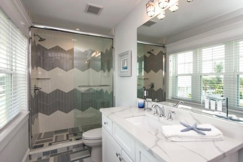 Villa ou maison à vendre à Holmes Beach, Floride: 4 chambres, 211.07 m2 № 1677623 - photo 24