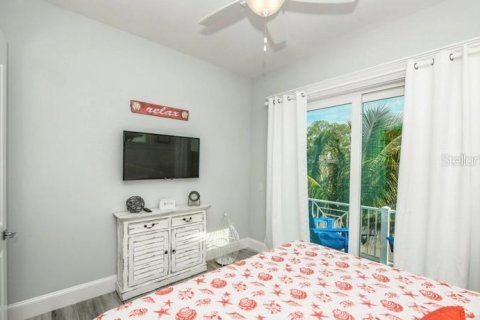Villa ou maison à vendre à Holmes Beach, Floride: 4 chambres, 211.07 m2 № 1677623 - photo 15