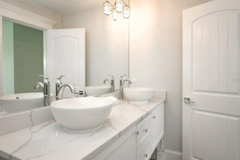 Villa ou maison à vendre à Holmes Beach, Floride: 4 chambres, 211.07 m2 № 1677623 - photo 16