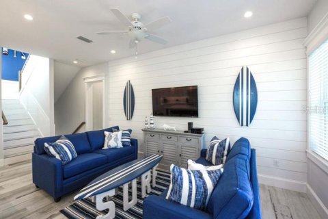 Villa ou maison à vendre à Holmes Beach, Floride: 4 chambres, 211.07 m2 № 1677623 - photo 5