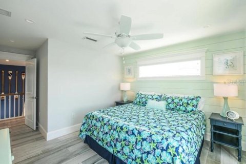 Villa ou maison à vendre à Holmes Beach, Floride: 4 chambres, 211.07 m2 № 1677623 - photo 19