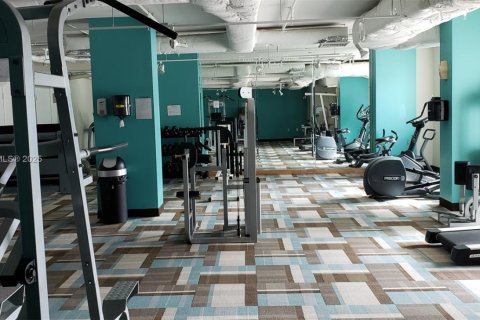 Condo in Hollywood, Florida, 1 bedroom  № 1971416 - photo 7